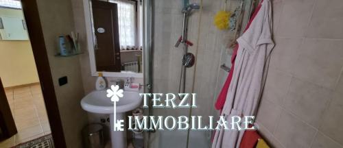 Foto con logo1